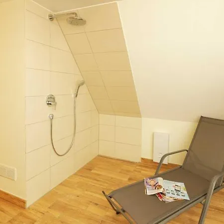 Lotsenstieg 2 Kajuete 07 *