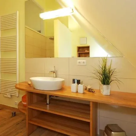 Lotsenstieg 2 Kajuete 07 * Karlshagen